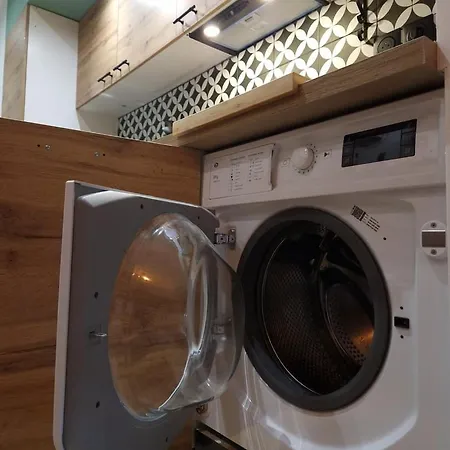 Cosy Haven 5 Min From Carnival Hyper-center! 아파트 *